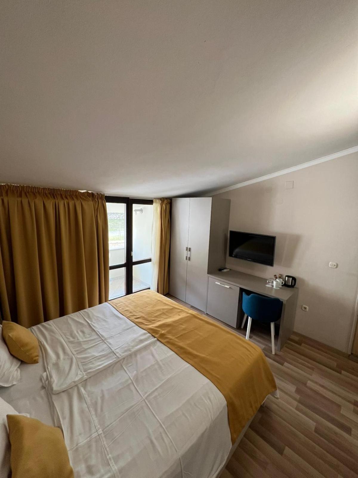 Bellevue Rooms Stara Baška Eksteriør bilde