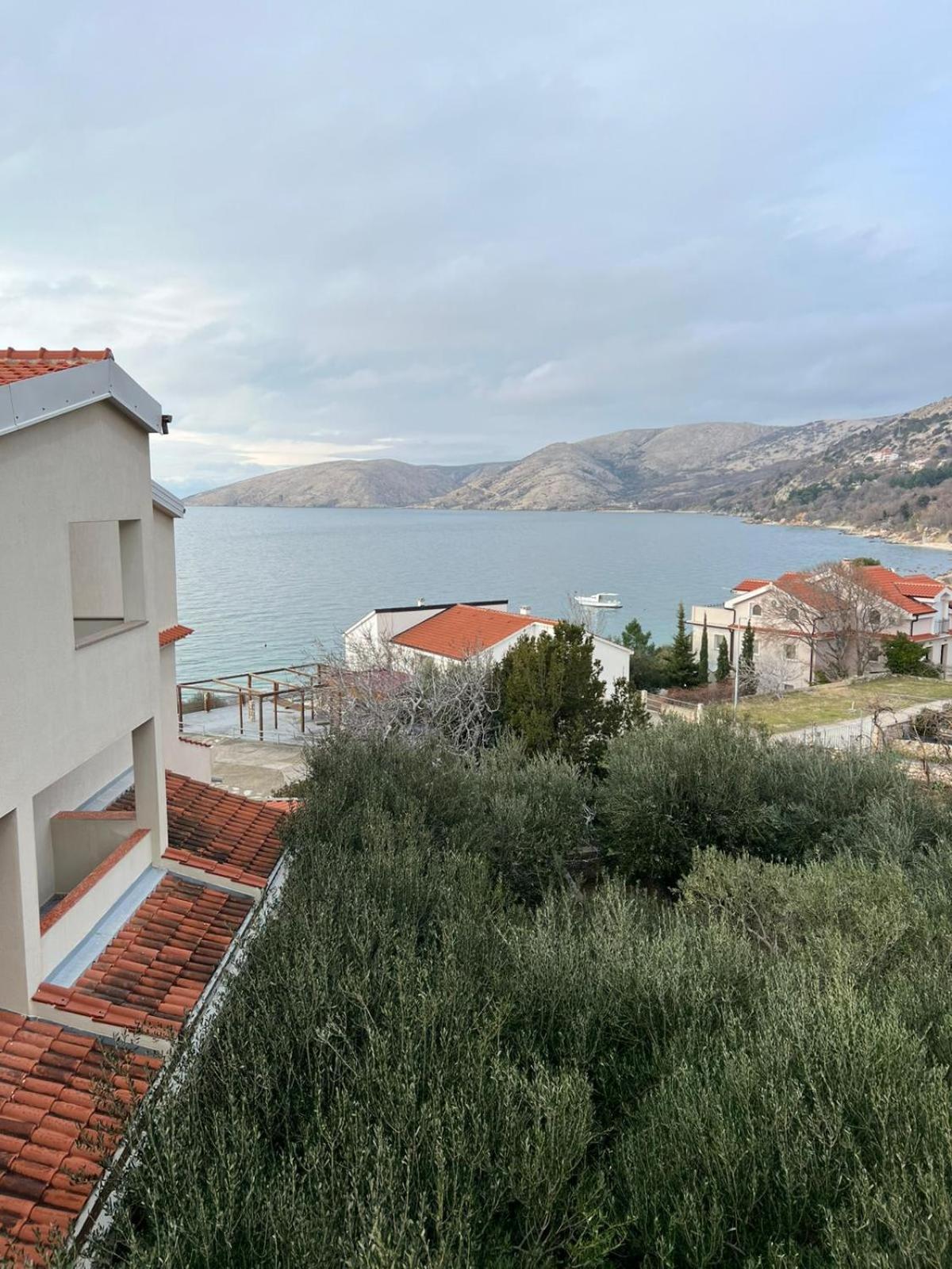Bellevue Rooms Stara Baška Eksteriør bilde