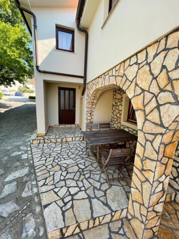 Bellevue Rooms Stara Baška Eksteriør bilde