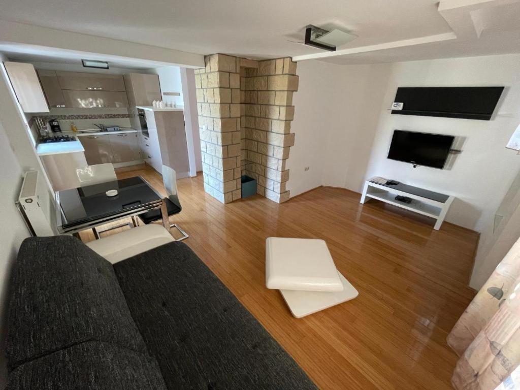 Bellevue Rooms Stara Baška Eksteriør bilde