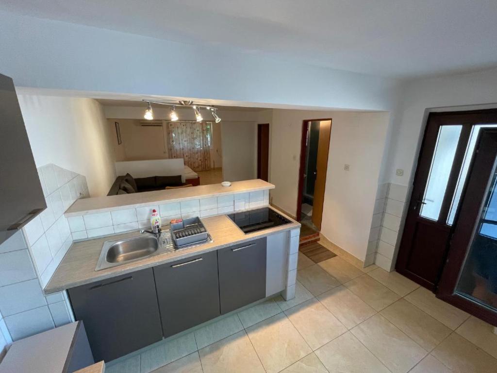 Bellevue Rooms Stara Baška Eksteriør bilde