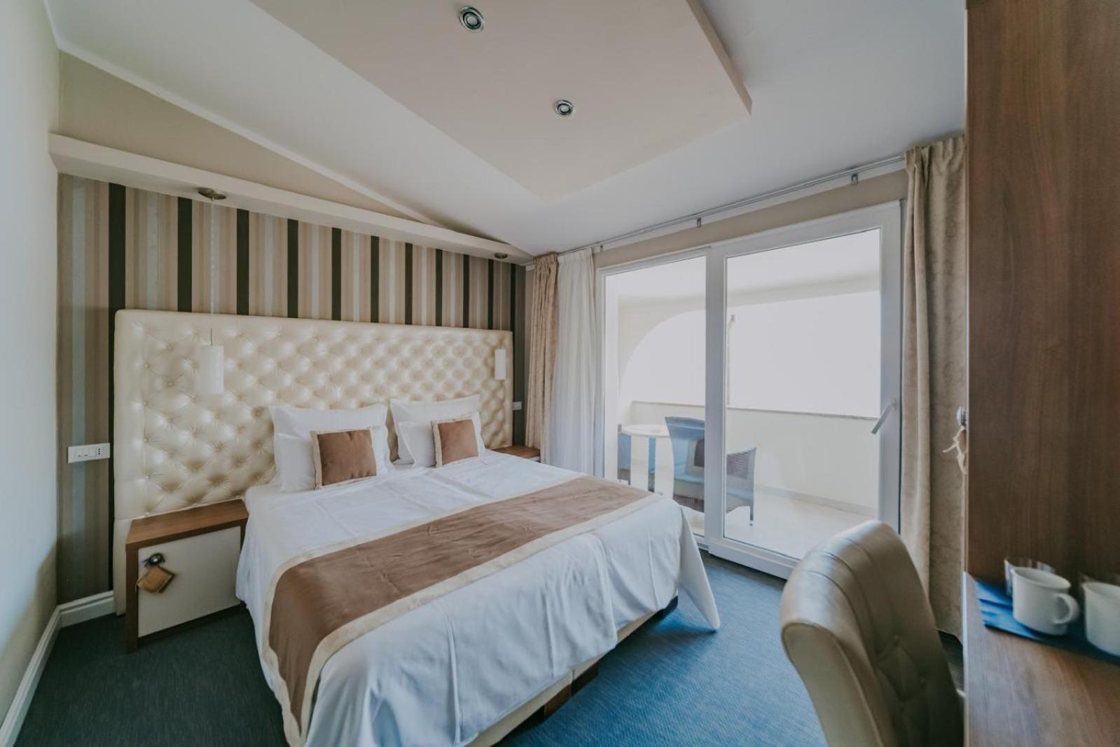 Bellevue Rooms Stara Baška Eksteriør bilde
