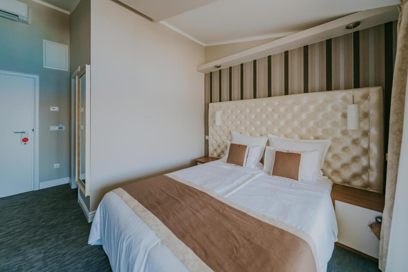 Bellevue Rooms Stara Baška Eksteriør bilde