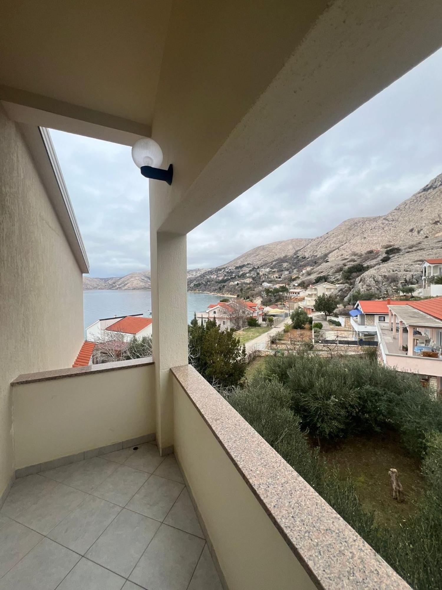 Bellevue Rooms Stara Baška Eksteriør bilde